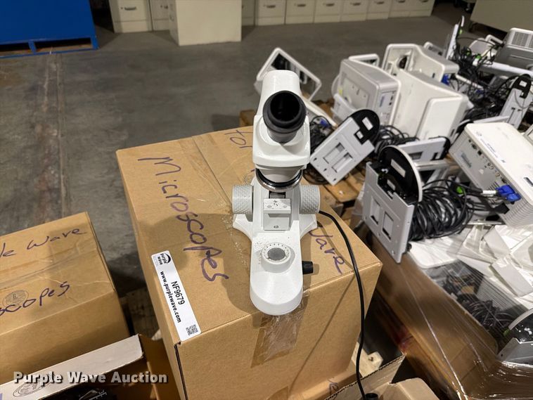 image for item NF9679 Classroom microscopes