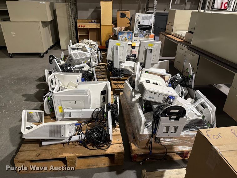 image for item NF9680 (24) projectors