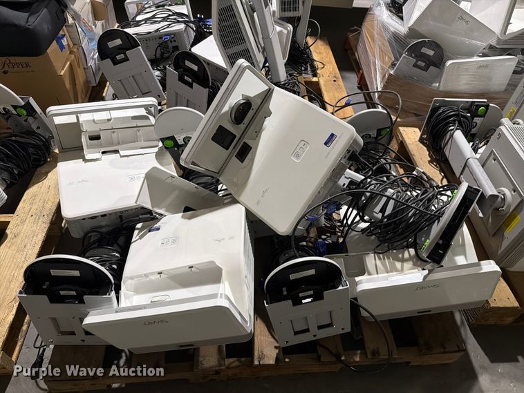 image for item NF9680 (24) projectors
