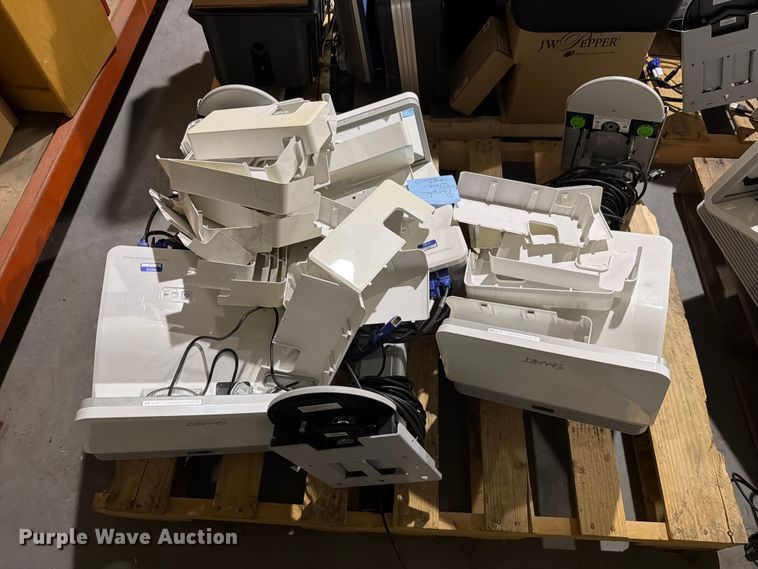 image for item NF9680 (24) projectors