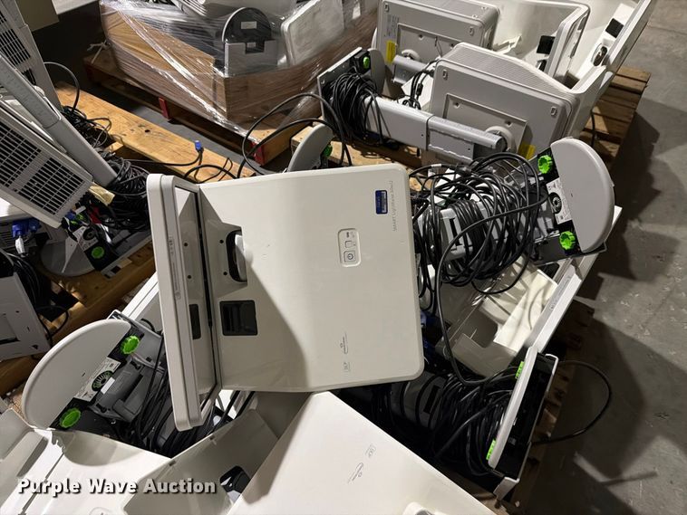 image for item NF9680 (24) projectors