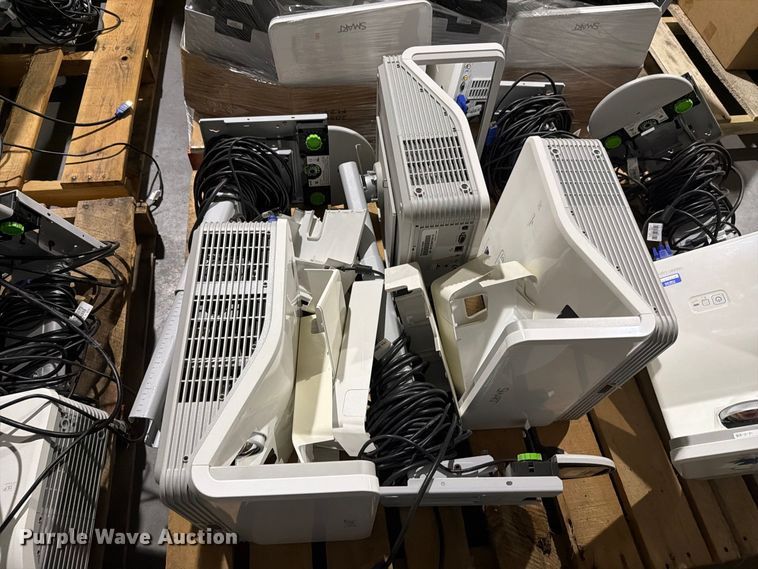 image for item NF9680 (24) projectors