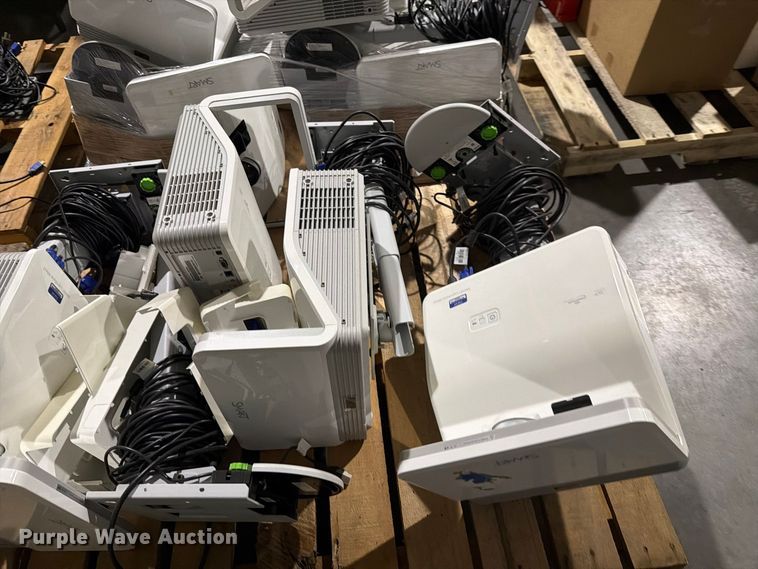 image for item NF9680 (24) projectors