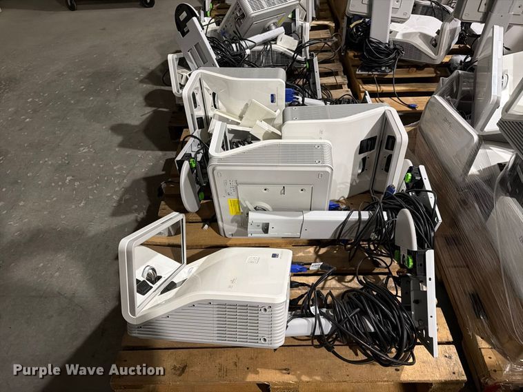 image for item NF9680 (24) projectors