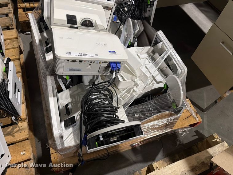 image for item NF9680 (24) projectors