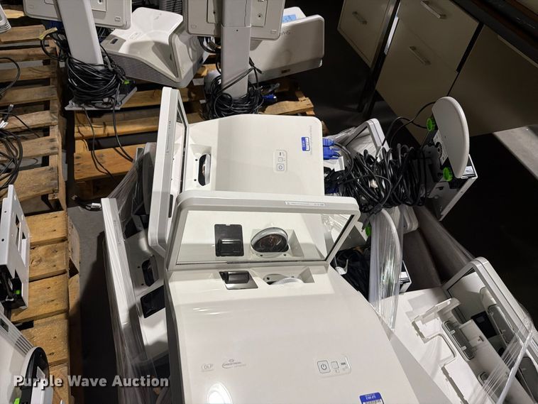 image for item NF9680 (24) projectors