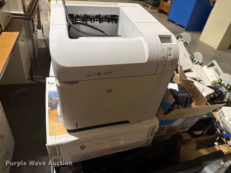 image for item NF9680 (24) projectors