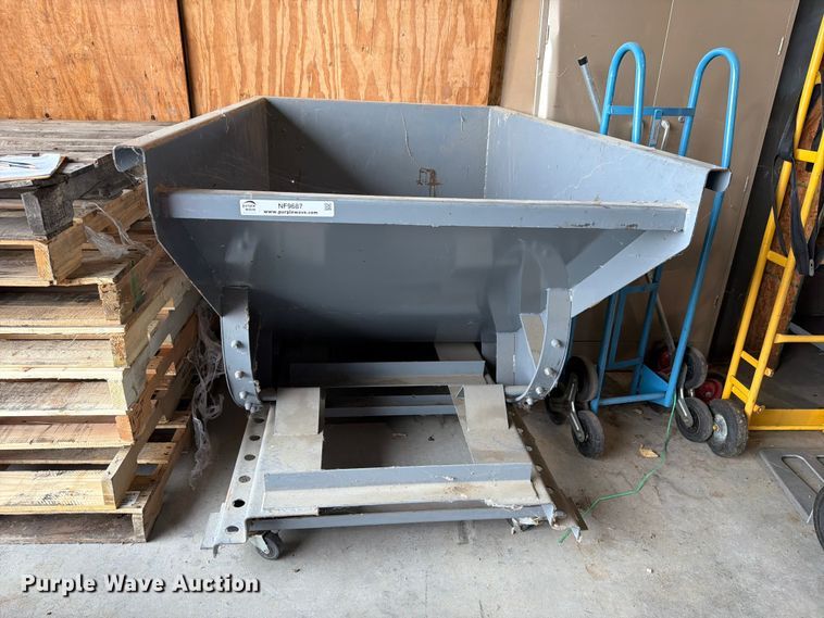 image for item NF9687 Wright Self Dumping Hopper 