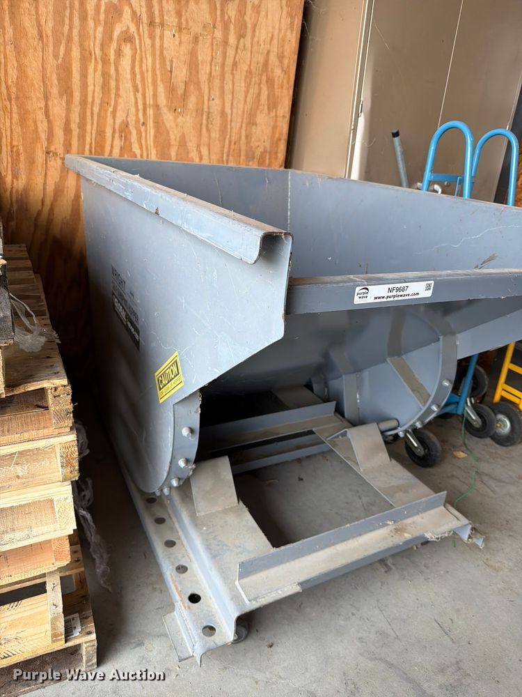 image for item NF9687 Wright Self Dumping Hopper 