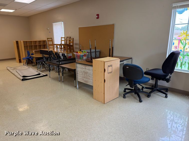 image for item NF9712 Furniture 
