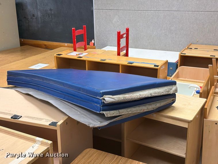 image for item NF9716 Furniture 