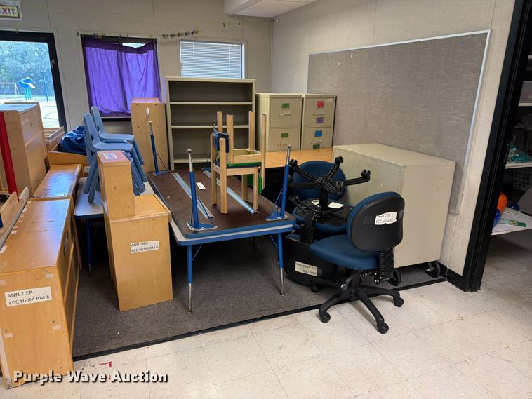 image for item NF9718 Furniture 