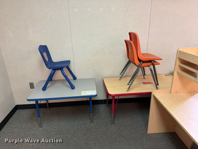 image for item NF9718 Furniture 
