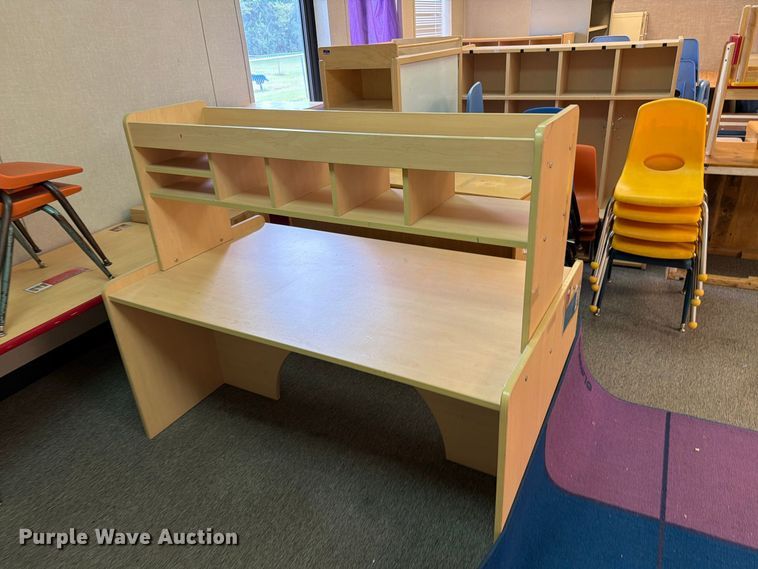 image for item NF9718 Furniture 