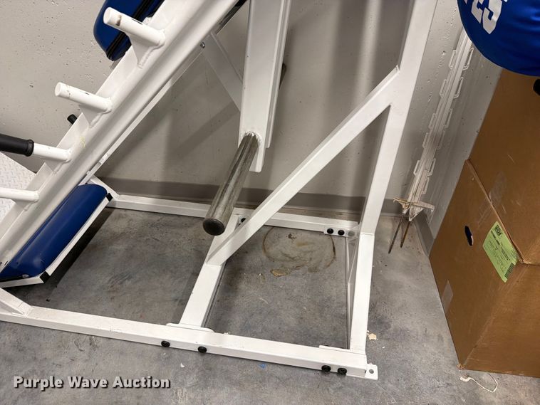 image for item NF9722 Leg press hack squat machine