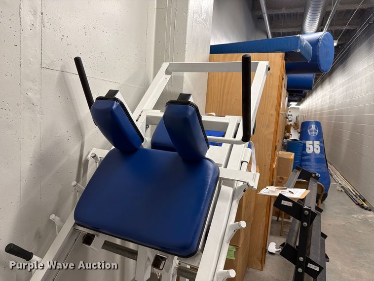 image for item NF9722 Leg press hack squat machine