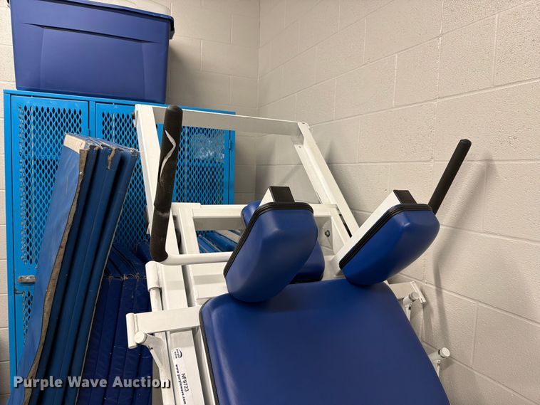 image for item NF9723 Leg press hack squat machine