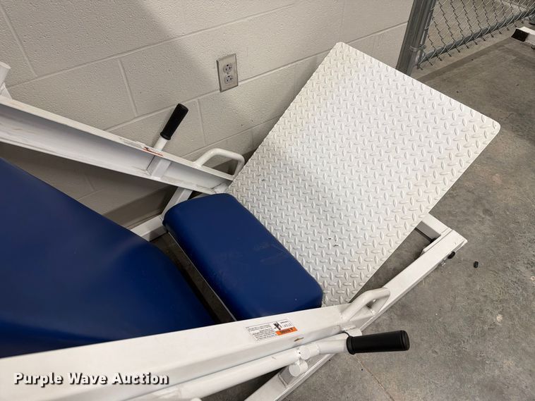 image for item NF9723 Leg press hack squat machine