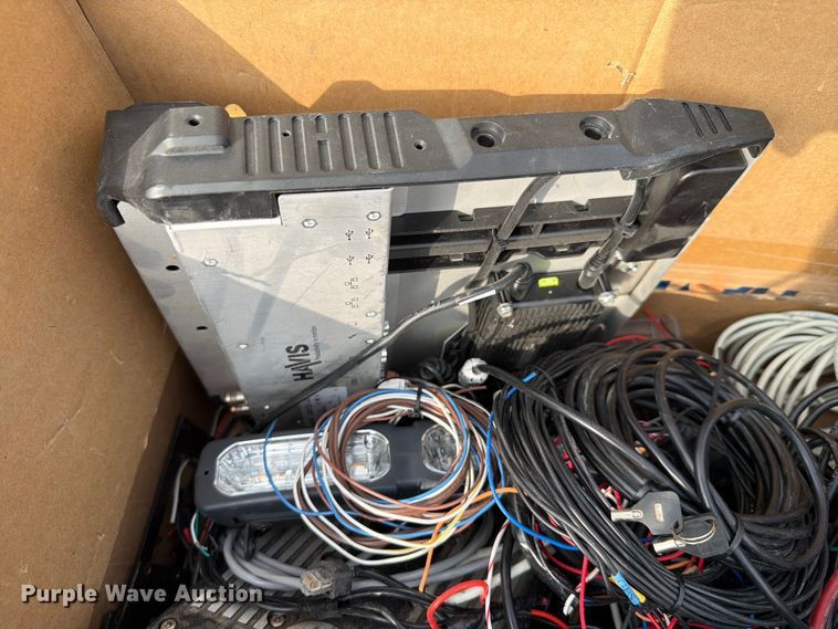 image for item NF9724 Police vehicle equipment