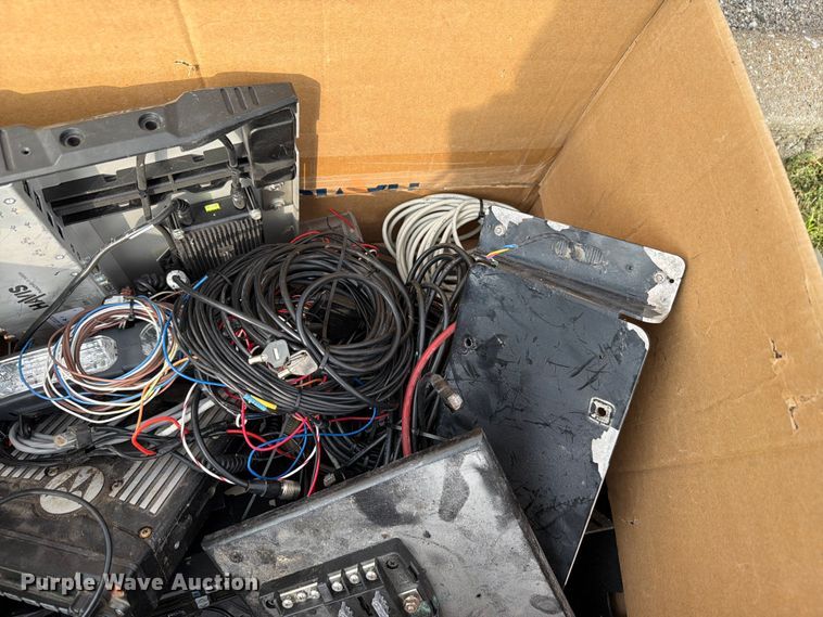 image for item NF9724 Police vehicle equipment
