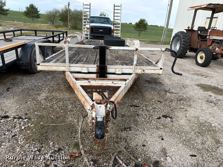 image for item NF9725 2003 Titan utility trailer