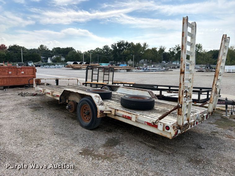 image for item NF9725 2003 Titan utility trailer