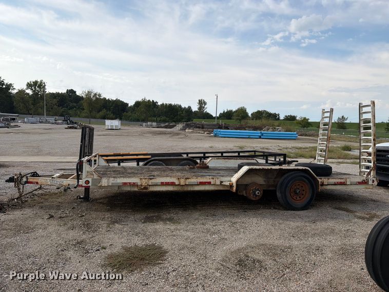 image for item NF9725 2003 Titan utility trailer