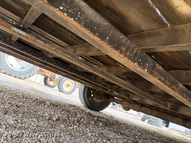 image for item NF9725 2003 Titan utility trailer