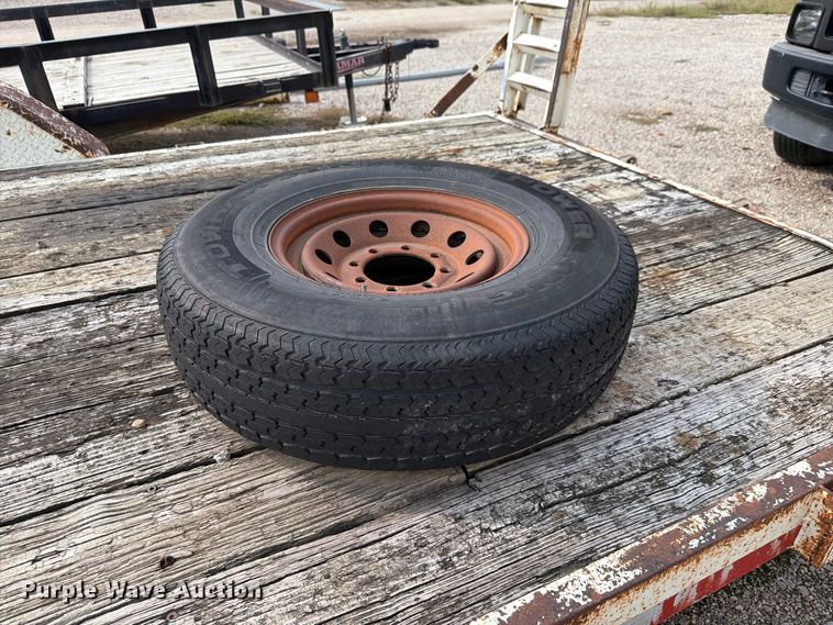 image for item NF9725 2003 Titan utility trailer