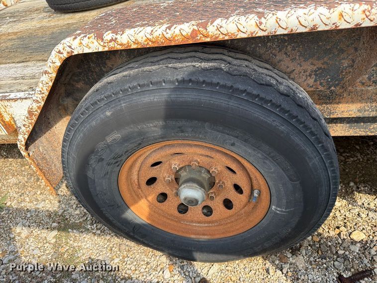 image for item NF9725 2003 Titan utility trailer
