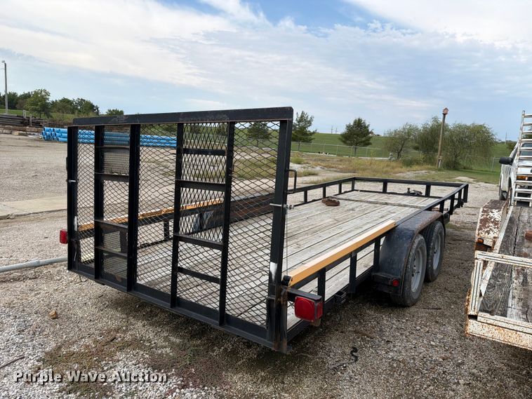 image for item NF9726 2011 Lamar Utility utility trailer