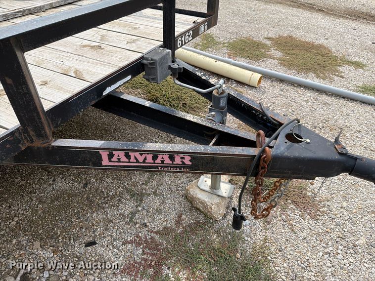 image for item NF9726 2011 Lamar Utility utility trailer