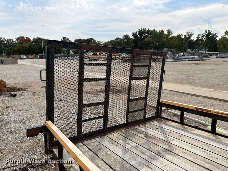 image for item NF9726 2011 Lamar Utility utility trailer