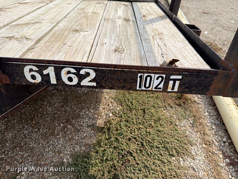 image for item NF9726 2011 Lamar Utility utility trailer