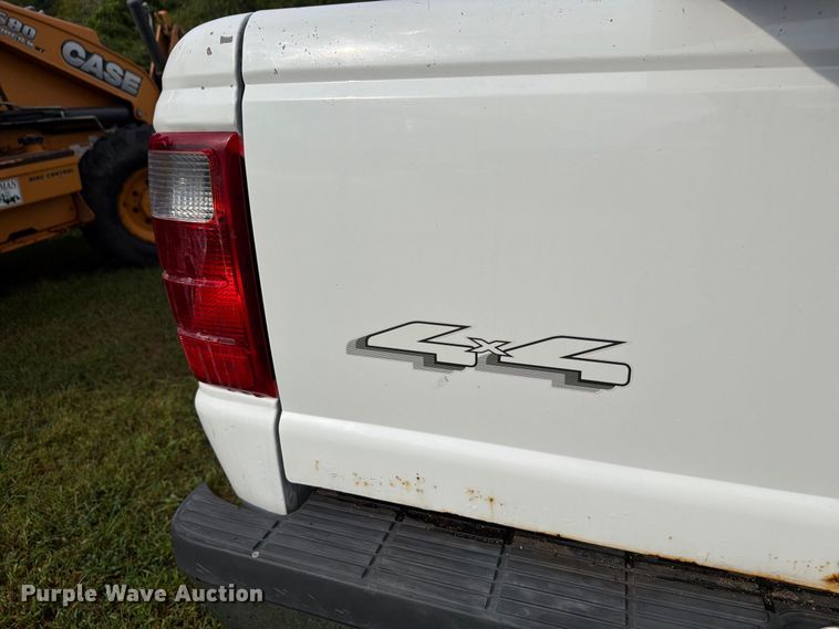 image for item NF9727 2005 Ford Ranger XLT Ext. Cab pickup truck