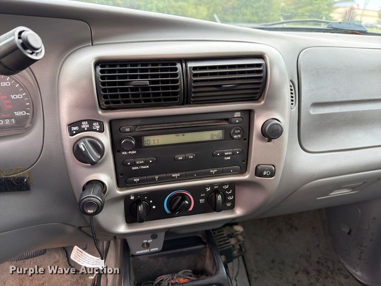 image for item NF9727 2005 Ford Ranger XLT Ext. Cab pickup truck