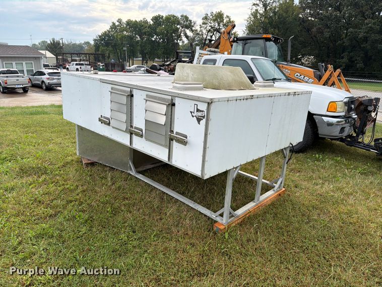 image for item NF9732 Jones animal control bed insert