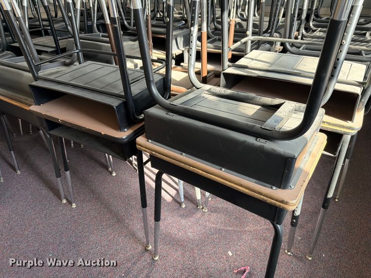 image for item NF9743 Approximately 123 desks