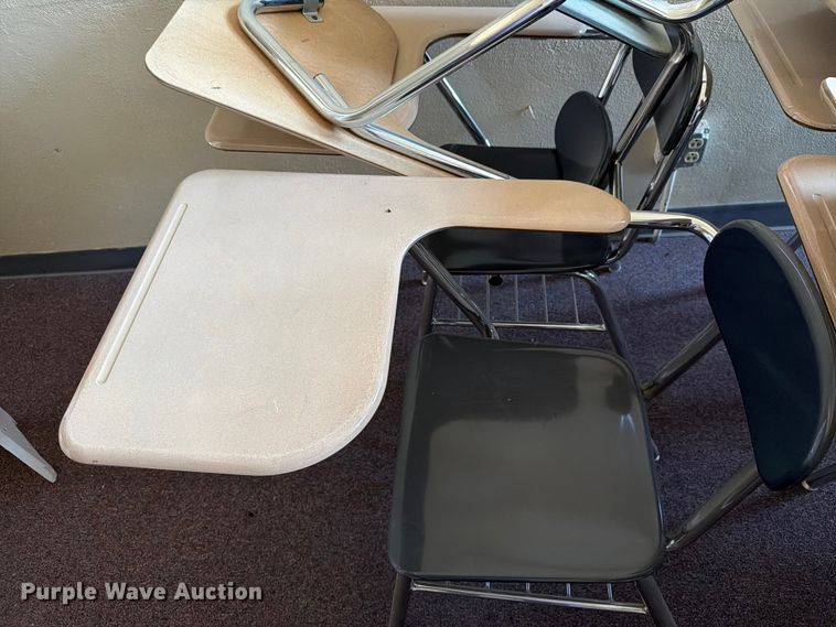 image for item NF9745 Approximately 30 desks