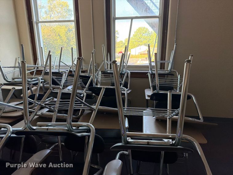 image for item NF9745 Approximately 30 desks