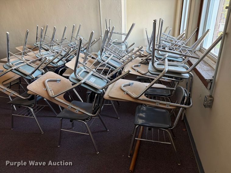 image for item NF9745 Approximately 30 desks