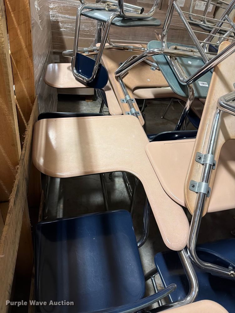 image for item NF9749 Approximately 28 desks