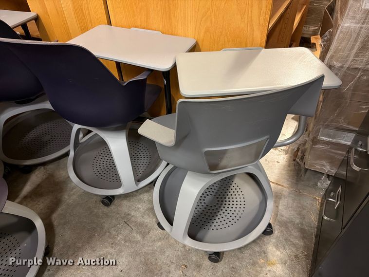 image for item NF9751 Approximately 28 desks