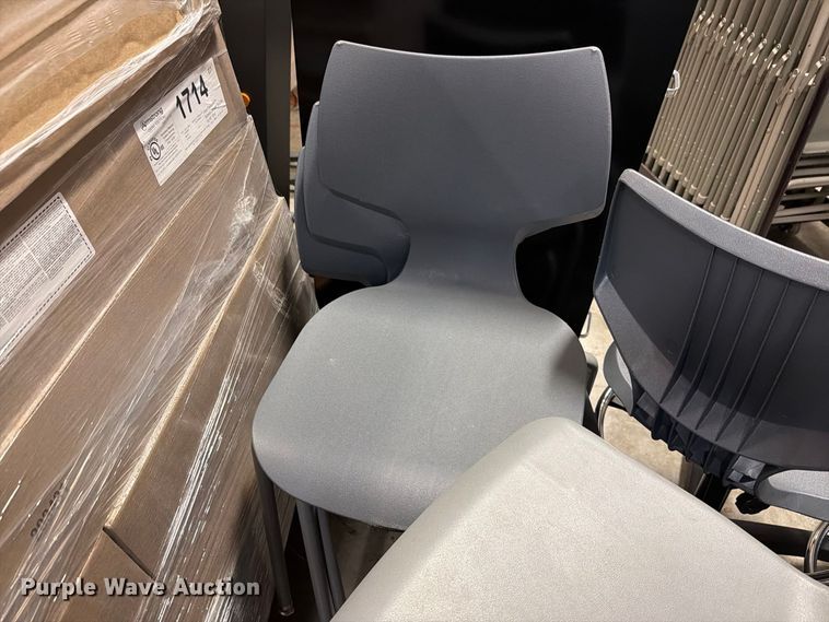 image for item NF9754 Approximately 20 chairs