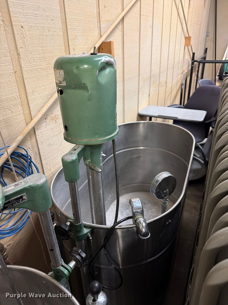 image for item NF9755 (2) hydrotherapy tanks THM10042