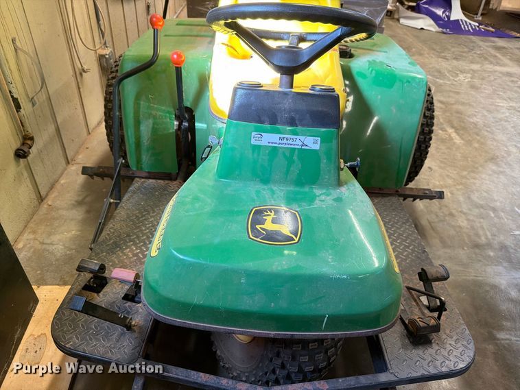 image for item NF9757 John Deere 1200A bunker rake