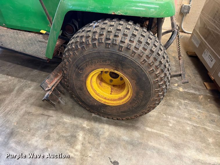 image for item NF9757 John Deere 1200A bunker rake