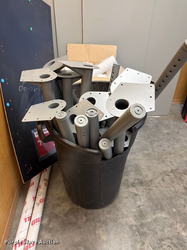 image for item NF9758 Approximately 75 metal table legs 
