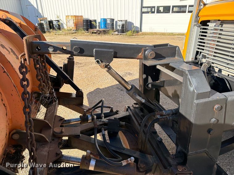 image for item OE9745 2001 Freightliner FL70 dump truck
