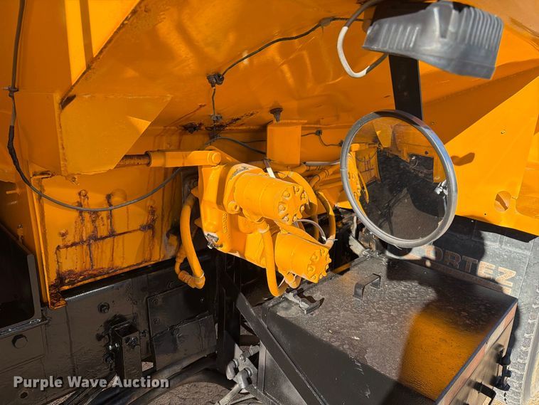 image for item OE9745 2001 Freightliner FL70 dump truck